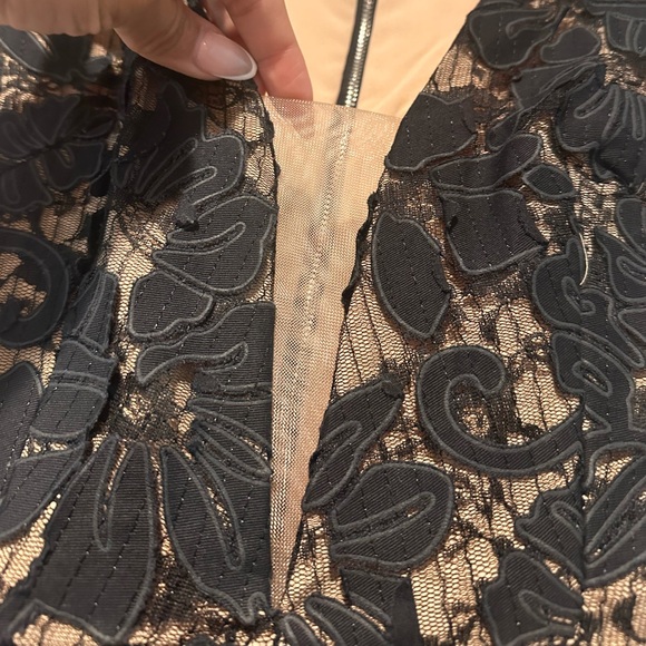 Black Lace Dress - Picture 7 of 7